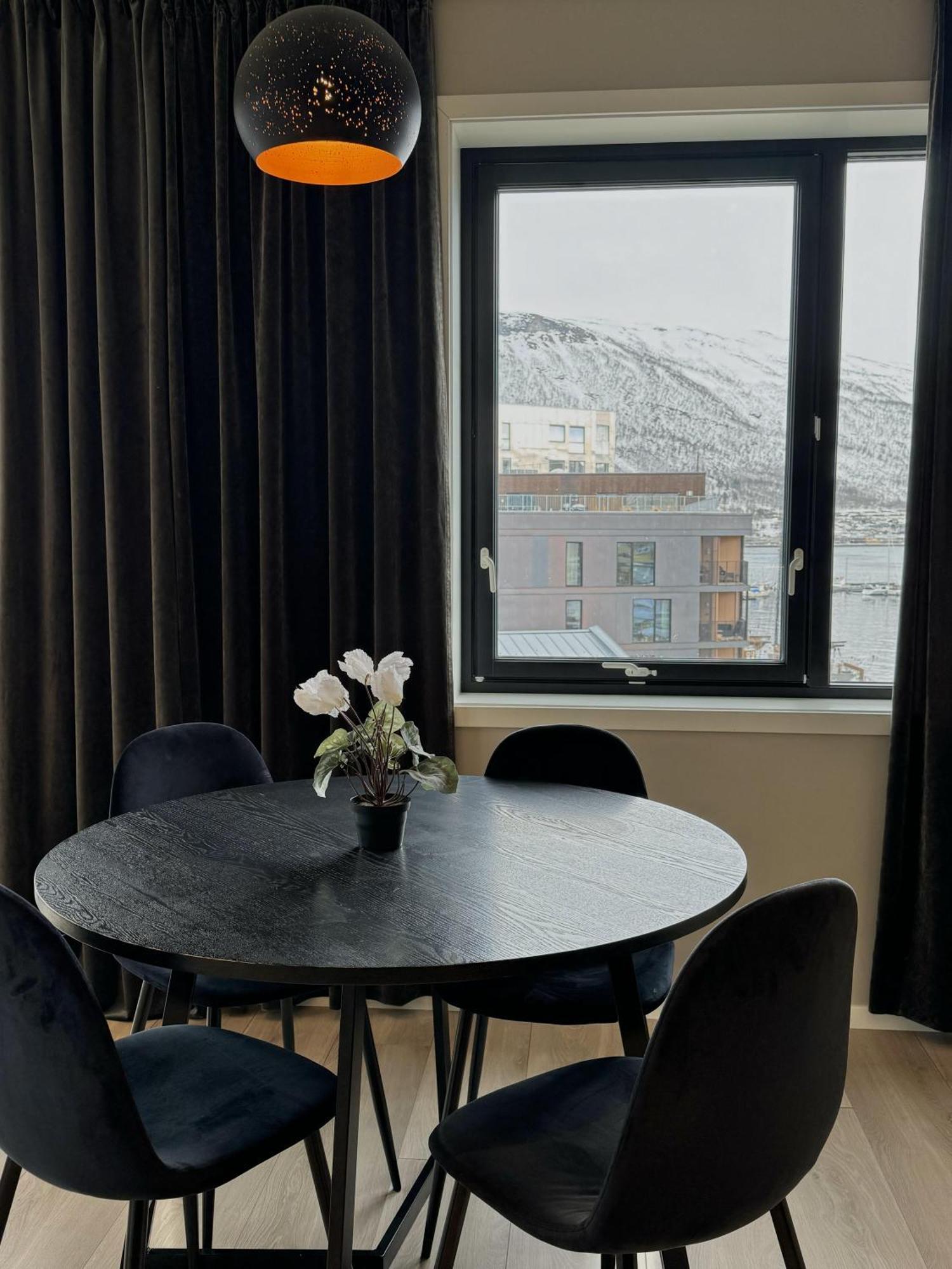 Totalapartments Vervet Apartment Hotel Tromsø Exterior foto